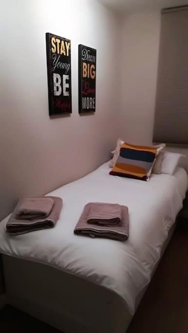 Apartamento Cuarzo Σεβίλλη Εξωτερικό φωτογραφία